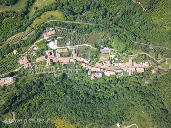 0b9591fa-aad5-44e7-8c21-819f00832656 0b9591fa-aad5-44e7-8c21-819f00832656