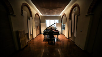 9db37c42-ed7c-4192-af62-0cf041b9d24f