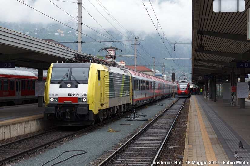 46955951-0388-4615-915c-cbf88f30a1b1