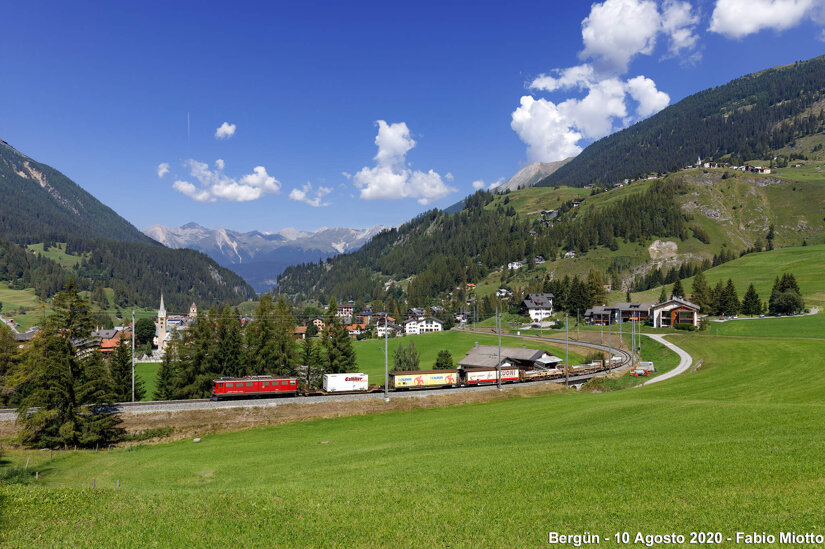 312fc9d5-e73c-43fa-841a-a7f91f613e79 312fc9d5-e73c-43fa-841a-a7f91f613e79