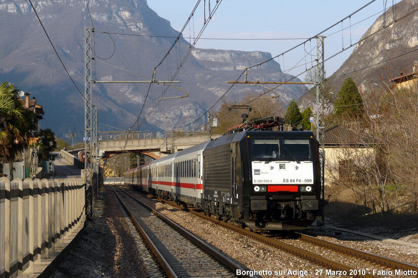 2151d909-6cf0-43c4-852b-06bdd9b1b63d 2151d909-6cf0-43c4-852b-06bdd9b1b63d