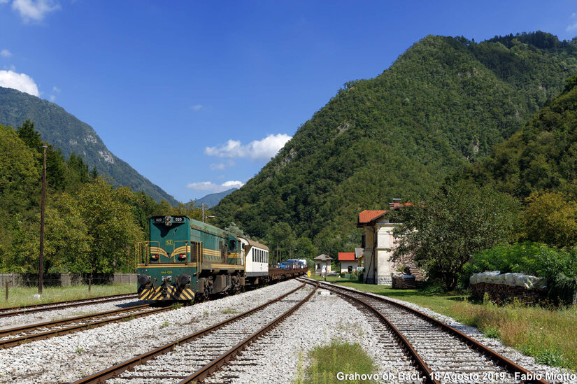 e348827c-043a-4973-8371-d748740b205f e348827c-043a-4973-8371-d748740b205f