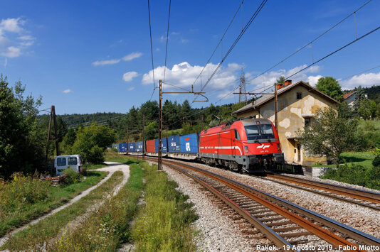 0fdc6cba-2f62-484a-aa0c-b9ca9eaa8dfa 0fdc6cba-2f62-484a-aa0c-b9ca9eaa8dfa