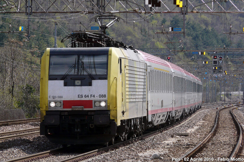 fa0d60f9-11e8-48d6-b1ed-dba15054cb5e fa0d60f9-11e8-48d6-b1ed-dba15054cb5e