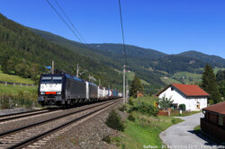 e75a96fa-12ef-41f0-bc61-16f1c077925e