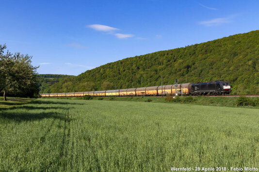 a2fa95fb-ef3f-49b3-8477-c54247528ea8