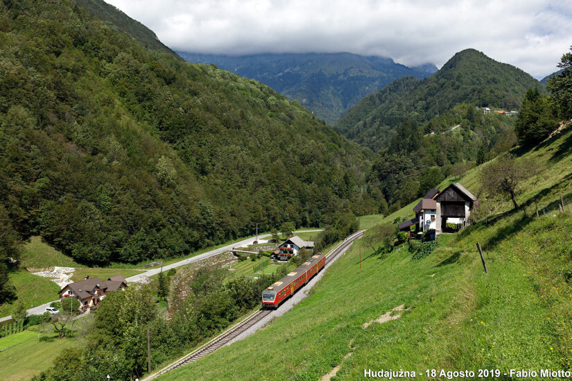 cc447153-cfc1-4323-834d-4b7c79defd9b cc447153-cfc1-4323-834d-4b7c79defd9b