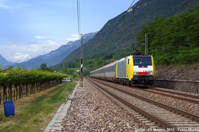 0e854793-cad7-4a68-b2fc-e7c40f0b3432