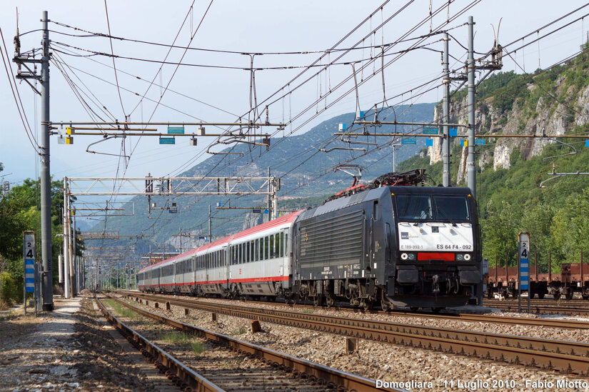 fae94ca1-d1b8-4e88-b3c2-3af627634c17 fae94ca1-d1b8-4e88-b3c2-3af627634c17