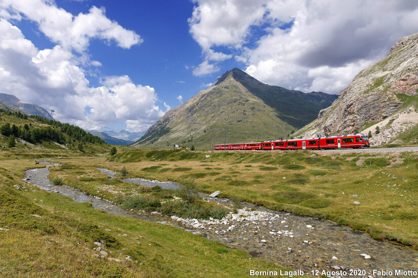 1dc96bca-b9d6-4b86-957b-c0726bcc7ca8