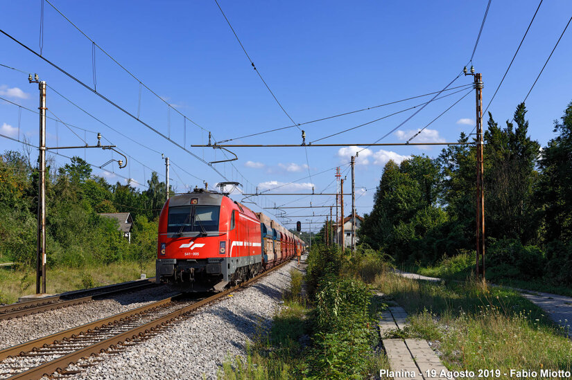 864f3064-8592-47ce-b7e3-fb79bfd43891 864f3064-8592-47ce-b7e3-fb79bfd43891