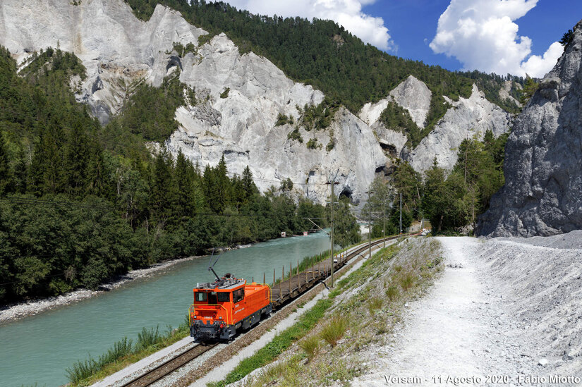 5c55e188-df33-4930-8fbf-f9e007b05d06 5c55e188-df33-4930-8fbf-f9e007b05d06