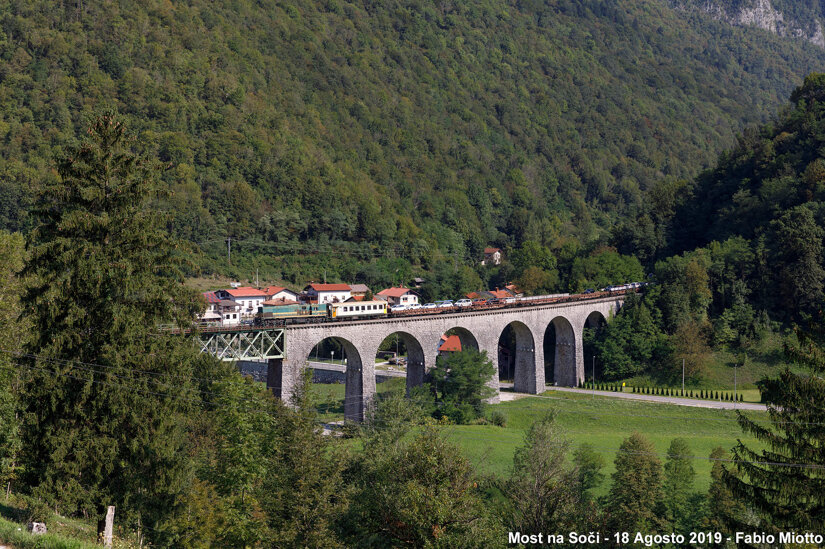 19906d43-e814-4c6e-90eb-1d7e3ffcc7fd 19906d43-e814-4c6e-90eb-1d7e3ffcc7fd