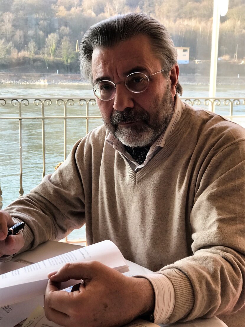 f7929f18-bd29-40f5-ac1e-a7177c2fbc0a