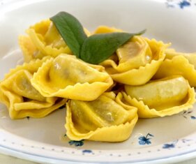 d99a51a6-1354-4e92-9446-fe813e6e2b9d