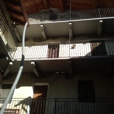 casa privata Modiglioni e balconi in Luserna Fiammata
