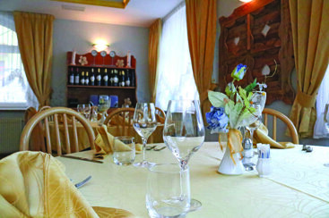 e15053f9-e6d9-49b4-8fc1-42802af6bb21 e15053f9-e6d9-49b4-8fc1-42802af6bb21