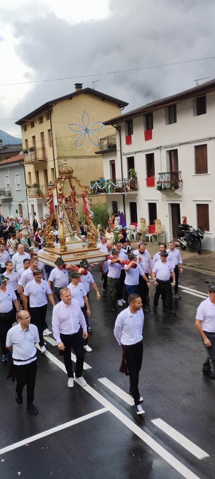 b93e6875-49c7-4e73-b5c6-19b7b67772d8.jpeg b93e6875-49c7-4e73-b5c6-19b7b67772d8.jpeg