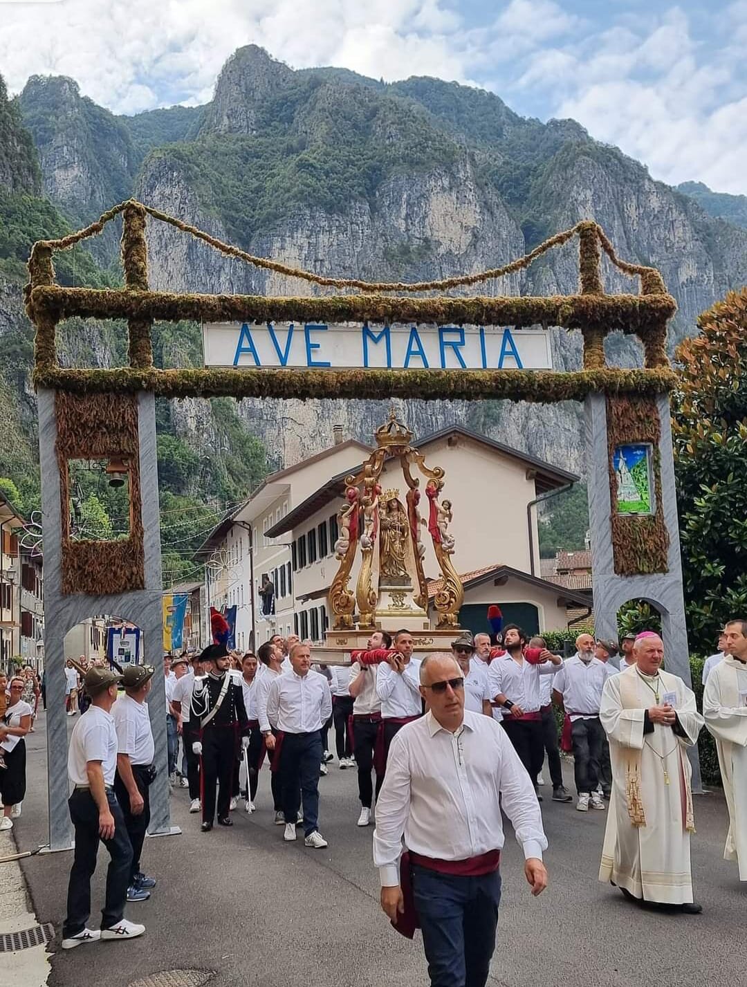 e1853021-d943-41b8-96ab-e7cd958ab8eb.jpeg e1853021-d943-41b8-96ab-e7cd958ab8eb.jpeg