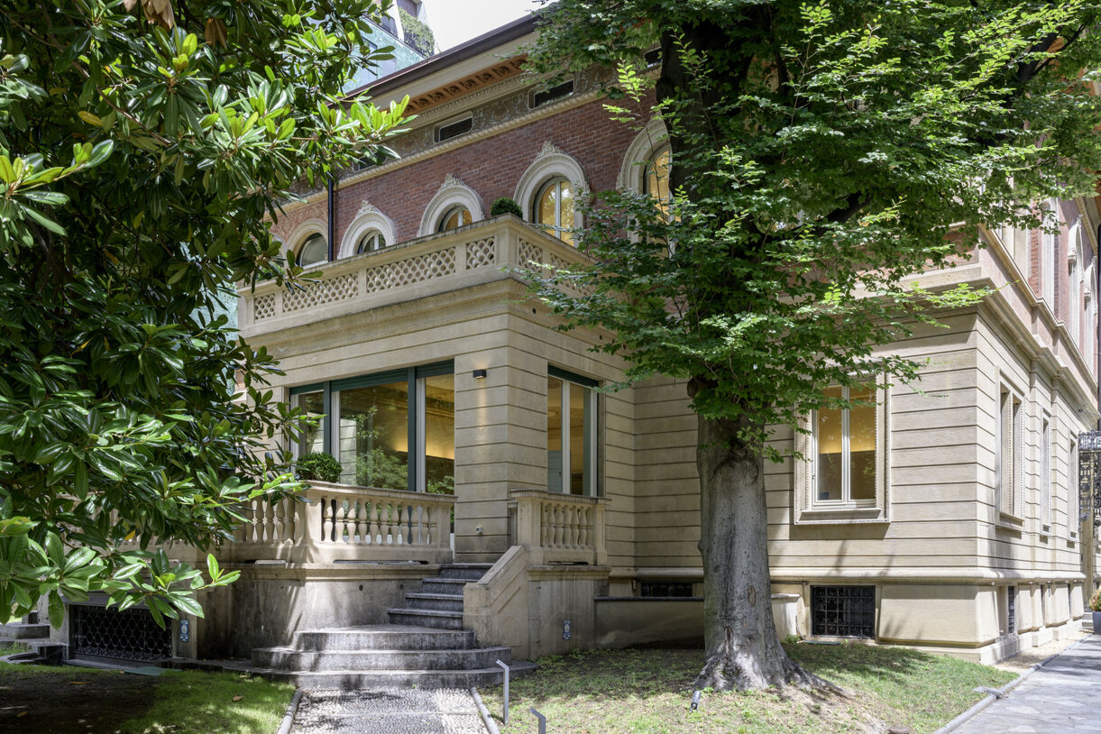 da8f356d-b845-470d-8712-afd79f179a48 da8f356d-b845-470d-8712-afd79f179a48