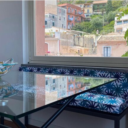 263e0957-56c6-49d3-83cb-076e6249636b