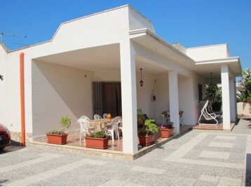 4e33c219-b3ee-4f47-9af3-e06105c4ffa6 4e33c219-b3ee-4f47-9af3-e06105c4ffa6