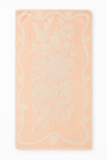 asciugamano-di-bagno-con-fiori