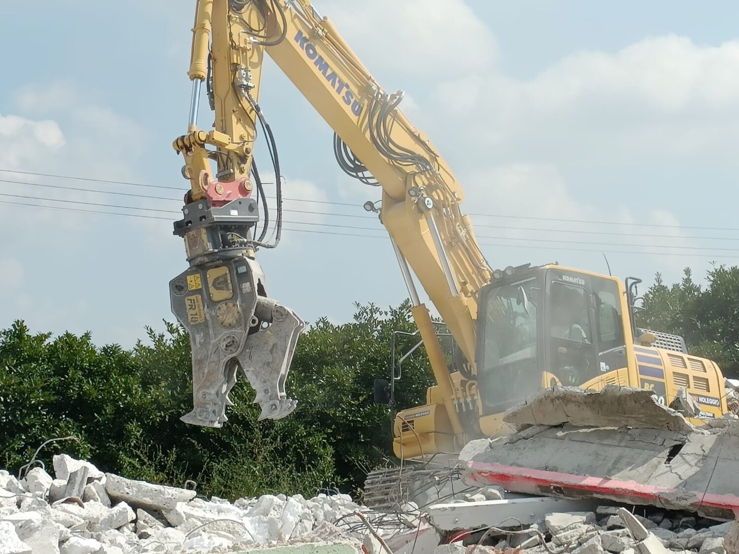 Mezzo al lavoro per la frantumazione