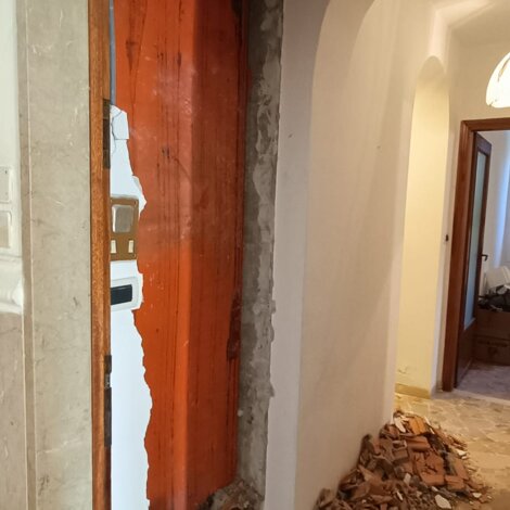 Demolizione di muratura della cisterna