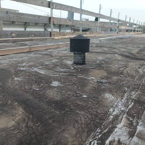 Dettaglio lavori di manutenzione copertura tetto