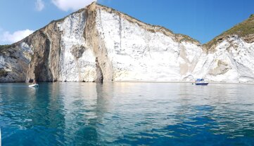 e650938c-1982-4061-8374-5416a7ea0f7c e650938c-1982-4061-8374-5416a7ea0f7c