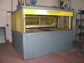 TERMOFORMATURA PLASTICA A STAMPO E A MEMBRANA