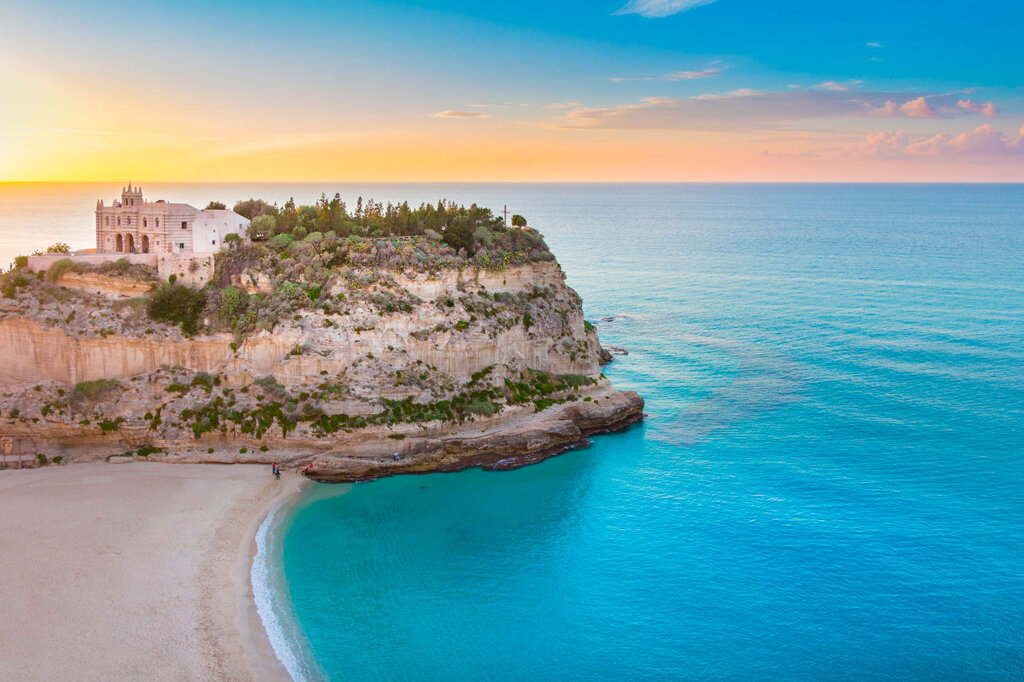 Tropea, luxury travel designer italy, Italian luxury travel designer Tropea, luxury travel designer italy, Italian luxury travel designer