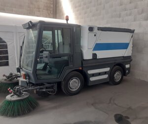 f10701c8-54e6-40f3-a1f4-e3df5e860208