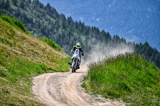 db485e40-3945-4288-8429-424e5f7f8f0b