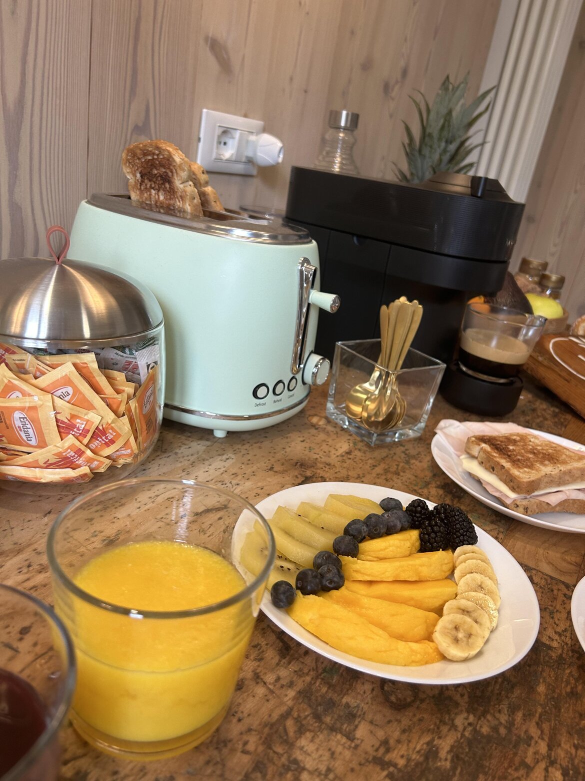 eyJpdCI6IiJ9 eyJpdCI6IiJ9