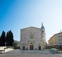 f069fe86-1949-4e0a-83f1-f86a2b1a33f6