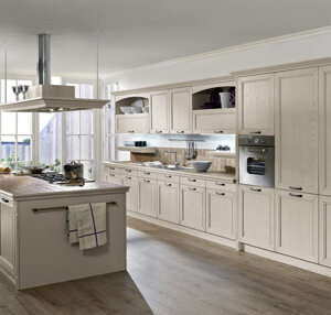 Cucina Classica con Possibilità di scelta tra diverse finiture