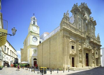 5cd25851-75a2-4fa4-b3ce-3b4b39b38287