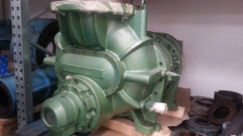 compressore-vite-nudo-mycom-250sud-36-te385