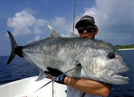 giant trevally USHIO 180 