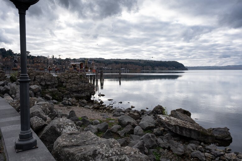 8d8be633-f9e5-44a9-9e72-f4094067fc46