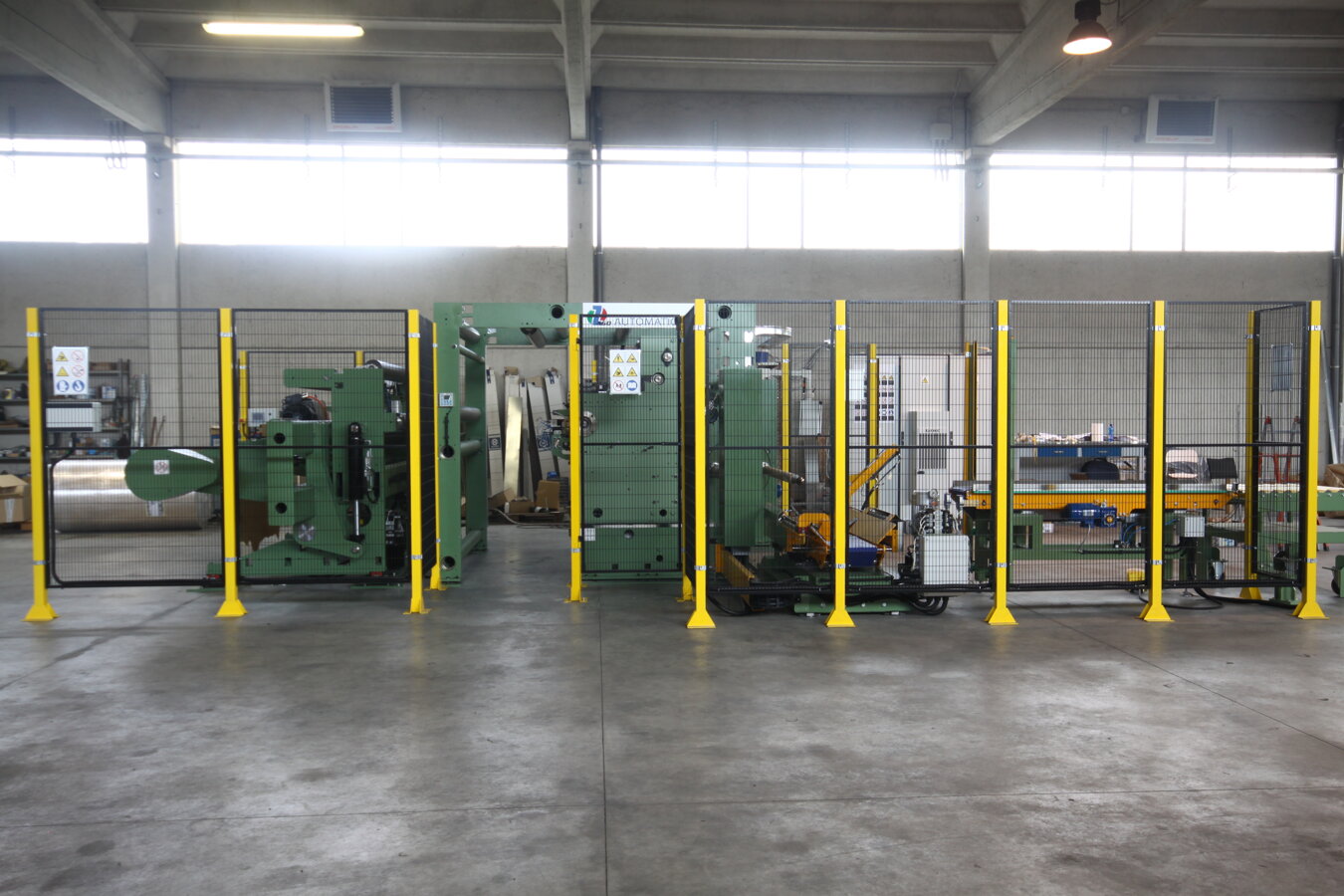 e16ab0f6-c1fe-48f0-b2f5-c667c4801bd3 e16ab0f6-c1fe-48f0-b2f5-c667c4801bd3