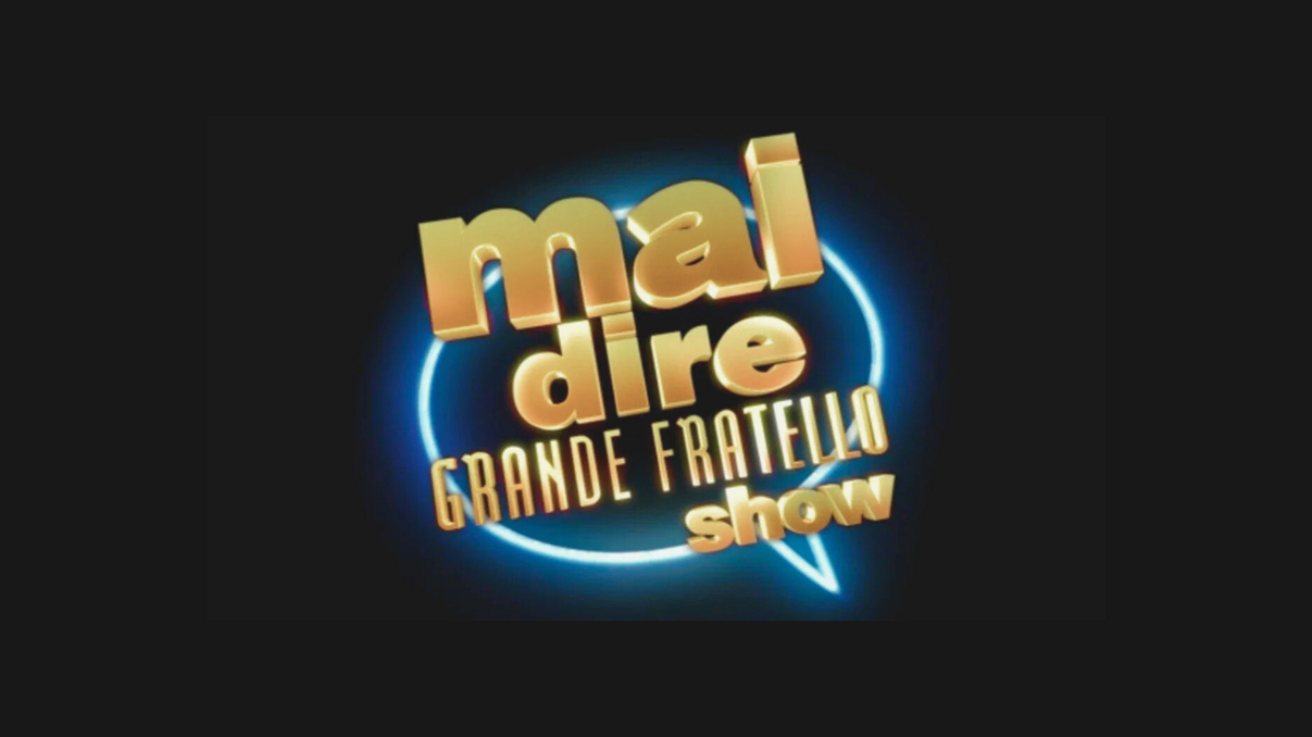 black brown modern creative portfolio presentation (16)