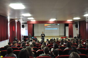 6d38a19c-ba67-4db7-9b4b-1889a386c7be