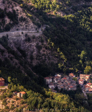 La frazione di Confiente, la casa Cantoniera e la Statale 45 in val Trebbia