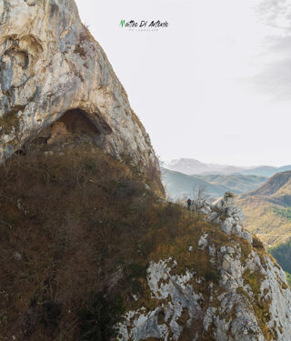 macchia%20(1).jpeg macchia%20(1).jpeg