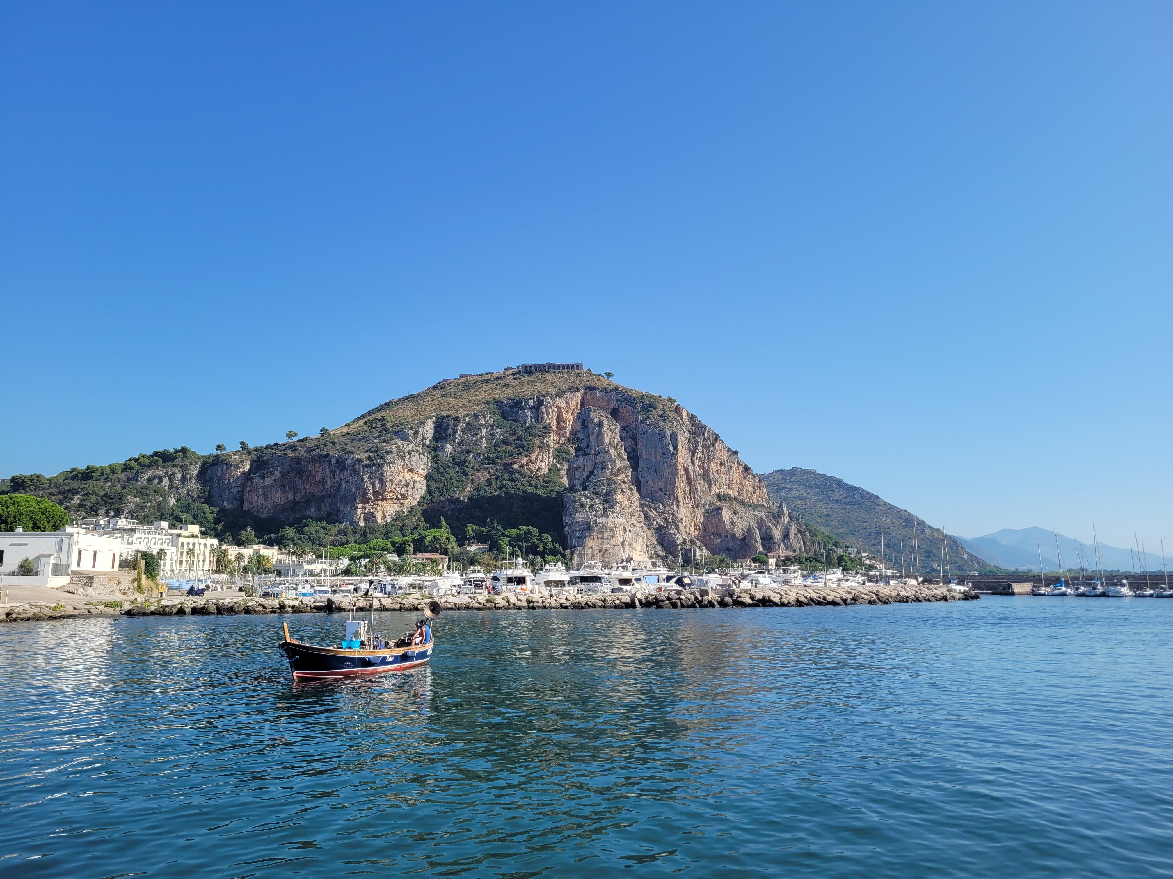 ATERU: Otto "itinerari" per lo sviluppo turistico sostenibile della Riviera di Ulisse ATERU: Otto "itinerari" per lo sviluppo turistico sostenibile della Riviera di Ulisse