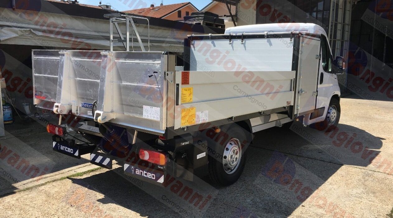 Sponda su cassone fisso