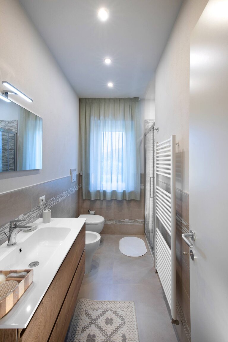 bagno2.jpeg bagno2.jpeg